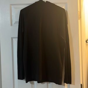 Men’s dark blue lululemon long sleeve hoodie